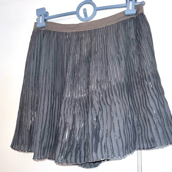 Free People Dresses & Skirts - FREE People gunmetal miniskirt, slip, metallic, s/p